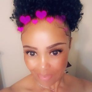 Meet your Posher, Beverly